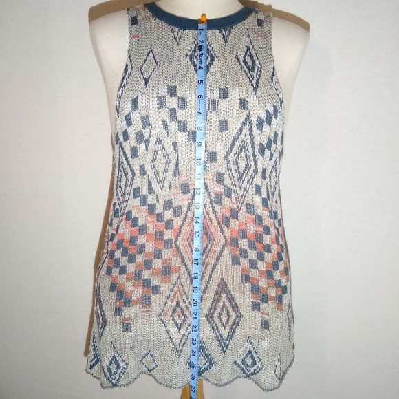 Leith Sleeveless Geometric Knit Tank - Picture 4 of 8